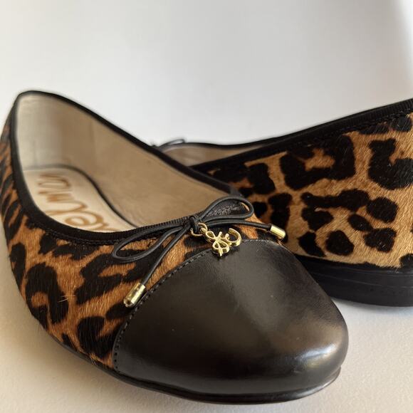 Sam Edelman Leopard Print Calf Hair Ballet Flats Women's 8.5 Bow Charm Detail - Picture 1 of 14